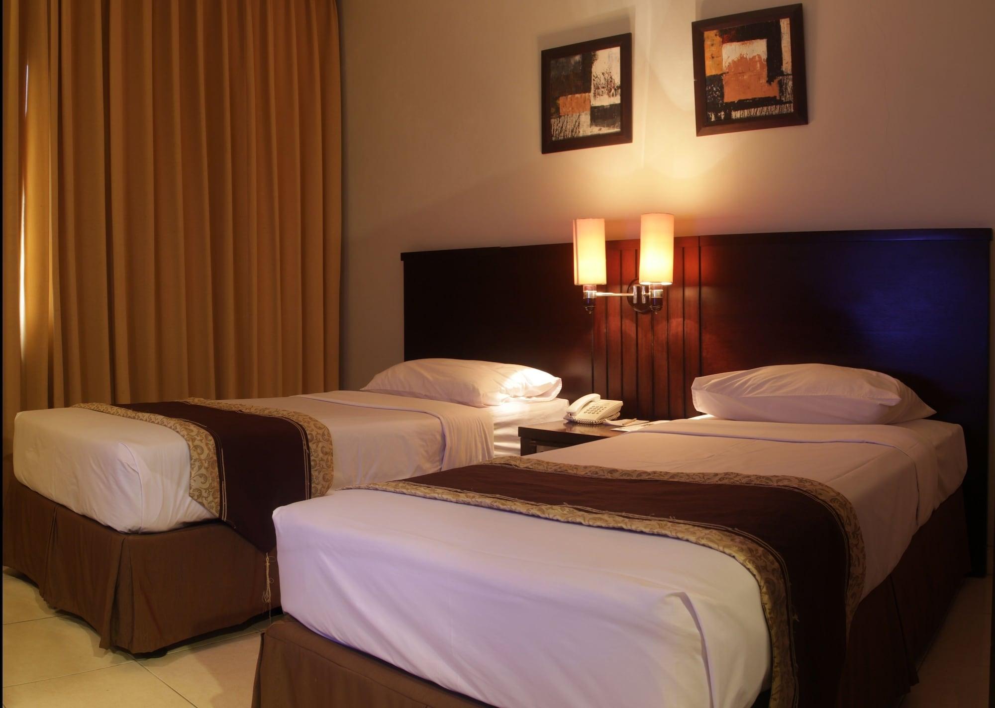 Sari Ater Hotel & Resort Чиатер Экстерьер фото