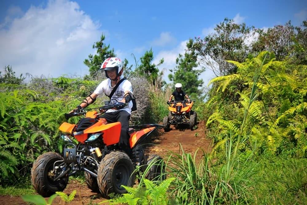 Sari Ater Hotel & Resort Чиатер Экстерьер фото