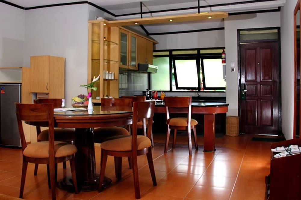 Sari Ater Hotel & Resort Чиатер Экстерьер фото