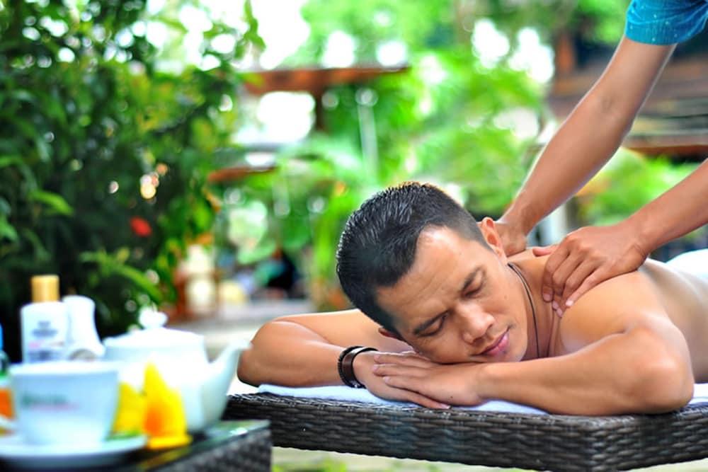 Sari Ater Hotel & Resort Чиатер Экстерьер фото