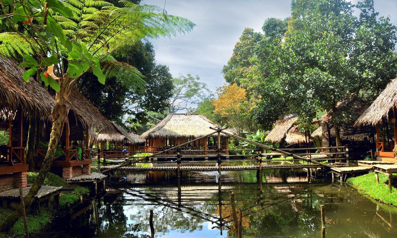 Sari Ater Hotel & Resort Чиатер Экстерьер фото